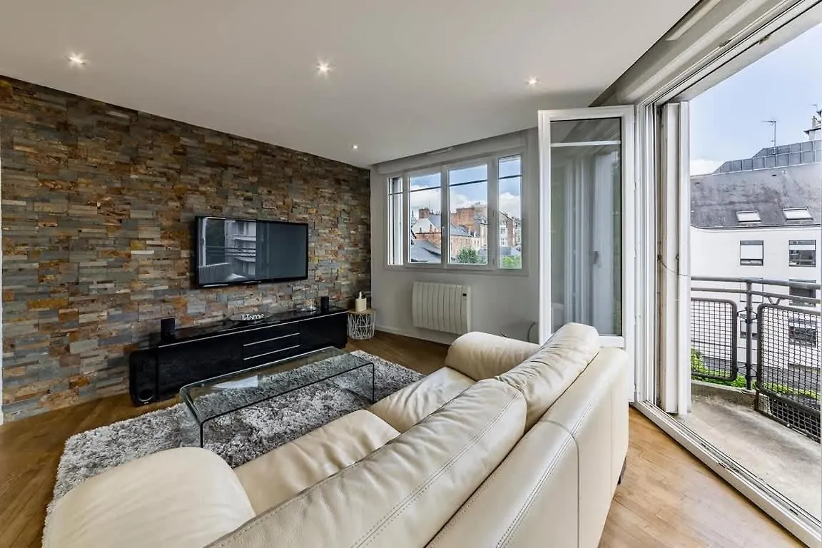 Apartment Le Balzac- 2 Chambres - Proche Place De Bretagne Rennes France